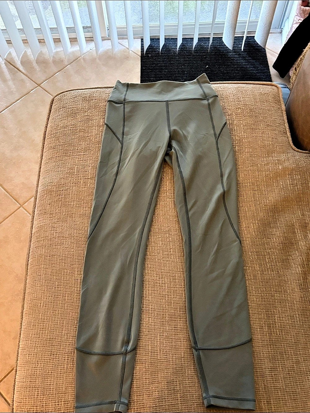 lululemon Invigorate High-Rise Tight 25" Green Leggings